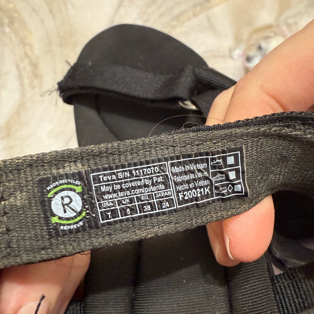 Teva Black Sandals, SZ 7 - Picture 5 of 5